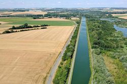 Dự án 'kênh đào Suez mới' trị giá 20 tỷ bảng đang chia rẽ châu Âu