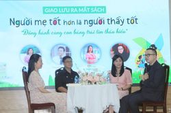 Ra mắt ấn bản 2025 sách 'Người mẹ tốt hơn là người thầy tốt'