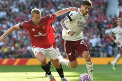 Tân binh đồng loạt ra mắt, MU vẫn thua Arsenal ngay trên sân nhà