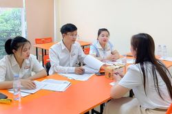 Bí quyết cho sinh viên: Tích lũy kỹ năng mềm từ câu lạc bộ, làm thêm để rộng cửa việc làm