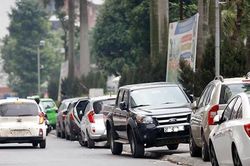 Lỗi dừng, đỗ xe trên vỉa hè bị xử phạt như thế nào?