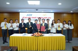 Vietnam Post bắt tay ACV cung ứng giải pháp logistics toàn diện