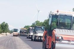 Dự án thành phần 1 - Đường ven biển thuộc Dự án Đường ven biển và cầu Nhật Lệ 3: Tổng giá trị xây lắp theo hợp đồng đạt 51,7%