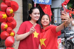 Nhà bố mẹ vợ Duy Mạnh thành địa điểm hot trong ngày tổng hợp luyện