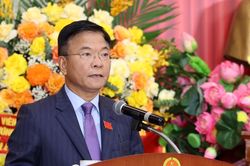 Xây dựng đội ngũ cán bộ ngành giáo dục đủ phẩm chất, năng lực, uy tín