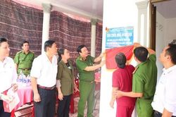 Công an TPHCM trao tặng nhà đồng đội cho cán bộ PCCC khó khăn về nhà ở