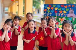 Băn khoăn đồng phục học sinh