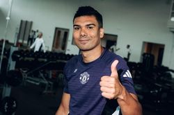 Casemiro muốn rời MU