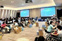 Hưởng ứng lời kêu gọi, tình nguyện viên AmCham TPHCM hiến 658 đơn vị máu
