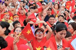 Tự hào tinh thần yêu nước nồng nàn, cháy bỏng của người dân Việt Nam