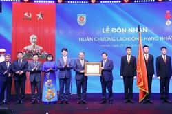 Thủ tướng Chính phủ trao Huân chương Lao động hạng Nhất lần thứ 2 cho Bộ Tư pháp