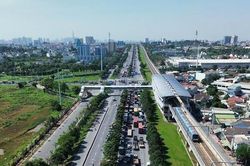TP Hồ Chí Minh xây dựng 1.000km metro: Cơ hội và thách thức