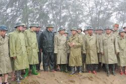 Phó Thủ tướng Trần Hồng Hà kiểm tra công tác ứng phó bão số 5 tại Hà Tĩnh, Nghệ An