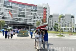 Chuyên Hùng Vương tiếp nhận học sinh chuyển từ các trường chuyên khác về theo phương thức thi tuyển
