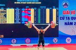 Cử tạ Cà Mau phá kỷ lục quốc gia hạng cân 88 kg nam