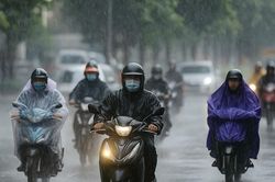 Thời tiết ngày 27/8/2025: Hà Nội và nhiều địa phương mưa rào và dông, trời se lạnh