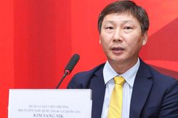 HLV Kim Sang Sik nói điều bất ngờ về Thành Trung, mở cửa cho cầu thủ Việt kiều