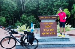 Đạp xe 900km mừng 80 năm Quốc khánh đất nước