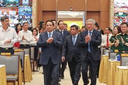 Thủ tướng chủ trì hội nghị tổng kết thi đua xóa nhà tạm, nhà dột nát