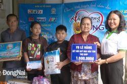 Ủng hộ hơn 117 triệu đồng cho một gia đình ở Tam Hiệp
