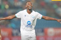 Thép Xanh Nam Định thắng ngược trên sân nhà; tân binh V-League đứng đầu BXH với thành tích ấn tượng