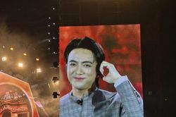 Concert 'Việt Nam trong tôi' diễn ra đầy cảm xúc, quyên góp được 4,2 tỷ đồng ủng hộ đồng bào miền Trung chịu thiệt hại vì bão số 5