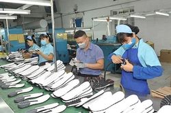 Công nghiệp hỗ trợ dệt may, da giày: Mắt xích chiến lược cần ưu tiên phát triển