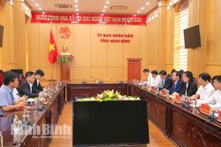 Đồng chí Chủ tịch UBND tỉnh Phạm Quang Ngọc tiếp và làm việc với Tập đoàn AUO
