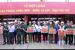 Hợp long cầu Phong Châu mới, quốc lộ 32C, tỉnh Phú Thọ