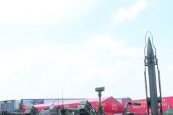 Dàn vũ khí, khí tài hiện đại tại Triển lãm Thành tựu 80 năm có gì đặc biệt?