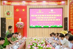 Đoàn công tác Bộ Công an thống nhất với tỉnh Nghệ An về các giải pháp khắc phục hậu quả cơn bão số 5 tại Khu Di tích lịch sử Quốc gia đặc biệt Kim Liên