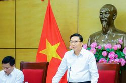 Chủ tịch UBND tỉnh Nghệ An chủ trì cuộc làm việc giải phóng mặt bằng dự án kéo dài đường băng Sân bay Vinh; cải tạo, mở rộng Quốc lộ 46