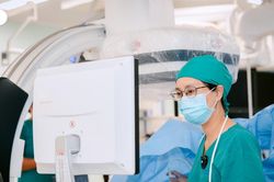 TP HCM đề xuất mức giá cho hơn 10.600 dịch vụ y tế: Người dân sẽ chịu tác động thế nào?
