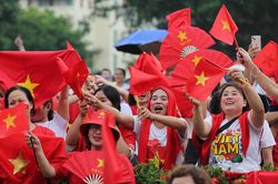 Kho bạc Nhà nước ban hành công văn hỏa tốc về vấn đề quà 100.000 đồng của Chính phủ tặng người dân