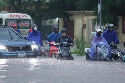 Từ chiều nay 29/8: Hà Nội lại đón đợt mưa dông mạnh