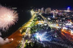 LIVE Tường thuật trực tiếp: Khai mạc Lễ hội Tinh hoa đại ngàn-Biển xanh hội tụ 2025