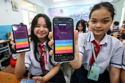Hà Nội yêu cầu thu điện thoại của học sinh ngay từ tiết học đầu tiên
