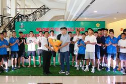 Tin nóng bóng đá Việt Nam hôm nay 30/8: U23 Việt Nam và ĐTQG đồng loạt hội quân; HLV Nhật Bản hài lòng về U16 nữ Việt Nam