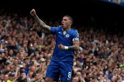 Vắng Palmer, Chelsea vẫn thắng dễ ở trận derby London