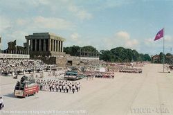 Khoảnh khắc lịch sử về Lễ duyệt binh kỷ niệm Quốc khánh ngày 2/9/1975