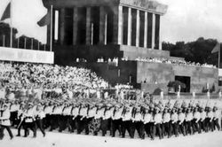 Ký ức về ngày Tết Độc lập 1975 và bước chân diễu binh, diễu hành trên Quảng trường Ba Đình lịch sử