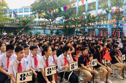 Học sinh mặc đồng phục thế nào cho đúng quy định?