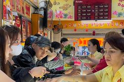 Giá vàng hôm nay 31/8: Giá vàng miếng, vàng nhẫn lập đỉnh chưa từng có, vàng thế giới tăng kỷ lục