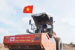 Bứt tốc trên các công trường cao tốc miền Tây