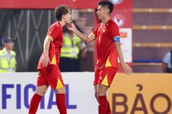 Viktor Lê 'nghẹn ngào' khi ghi bàn cho U23 Việt Nam, Hiểu Minh tiết lộ lời dặn của HLV Kim Sang Sik