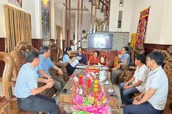 Phạt cơ sở nấu cỗ tân gia ở Gia Lai 35 triệu đồng, đình chỉ hoạt động 2 tháng