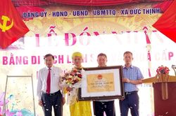 Đón nhận Bằng di tích lịch sử - văn hóa cấp tỉnh Nhà thờ Phan Đình Quang