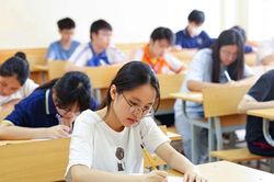 Thí điểm thi tốt nghiệp THPT trên máy tính