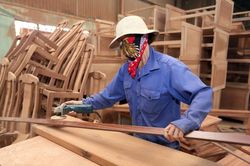 Cảnh báo sớm từ địa phương: Doanh nghiệp vững vàng 'vượt rào' phòng vệ