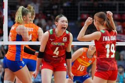 Bóng chuyền nữ Nhật Bản và chuyện tầm vóc